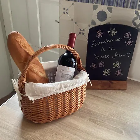 La Petite Fleur * Javron-Les-Chapelles